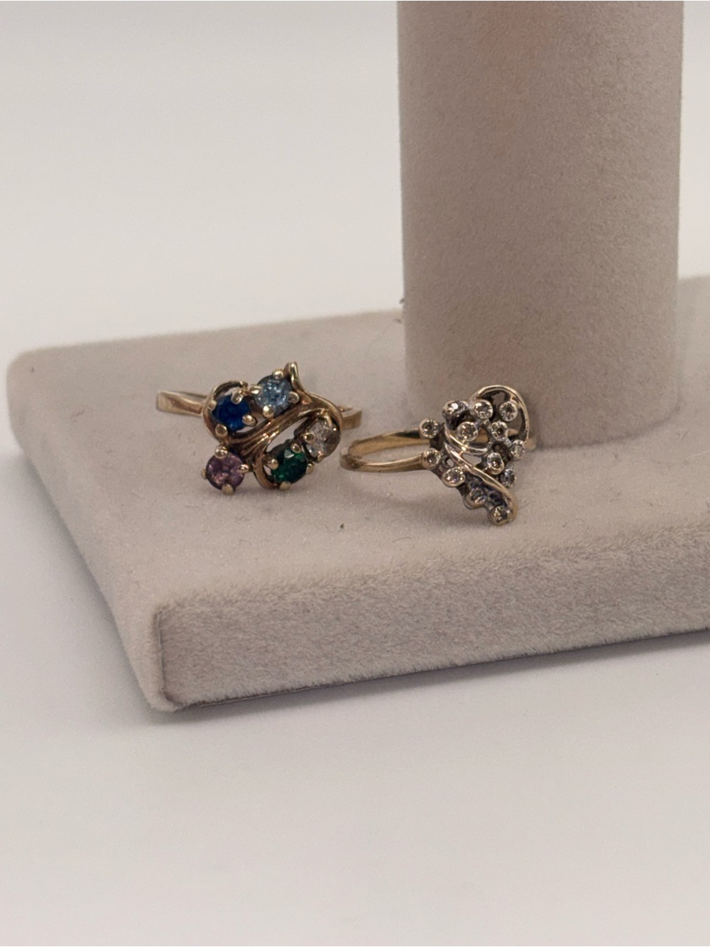 2 Vintage 10K Gold Rings Diamond Tested Multicolor Gemstone Swirl Lot 5g